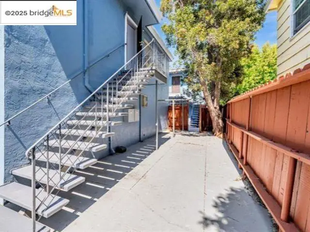 1011 Delaware St, Berkeley, CA 94710 - Image #2