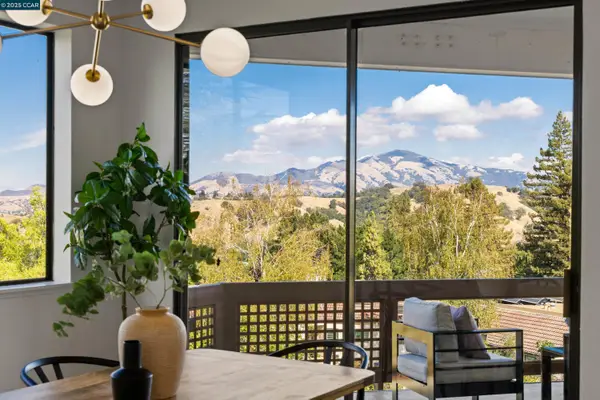 3318 Ptarmigan Dr. #1B, Walnut Creek, CA 94595