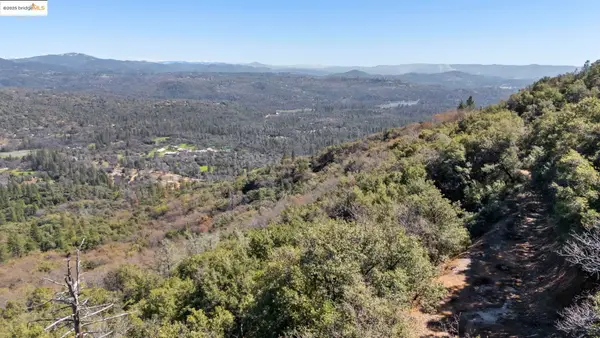 22611 Ridgemont Dr, Sonora, CA 95370