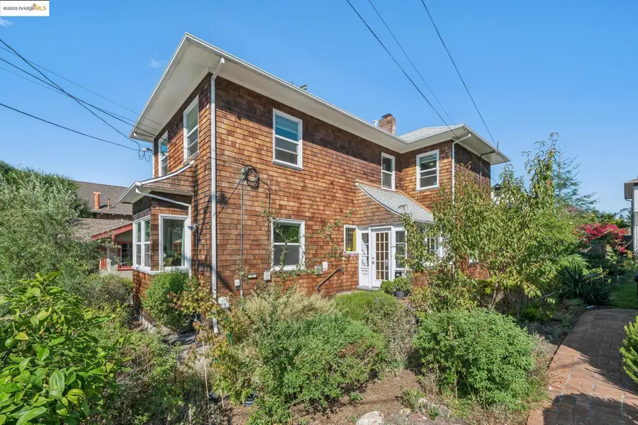 2417 Webster St, Berkeley, CA 94705 - Image #3