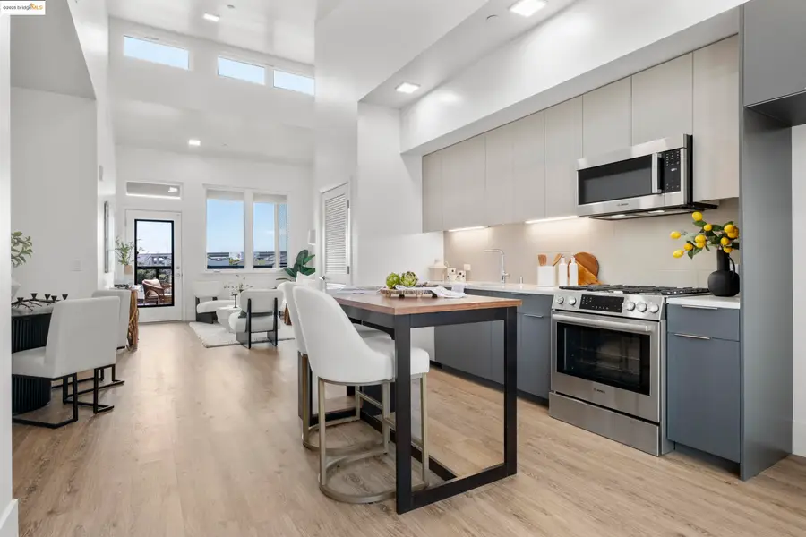 1545 32nd Street #309, Oakland, CA 94608 - Image #2