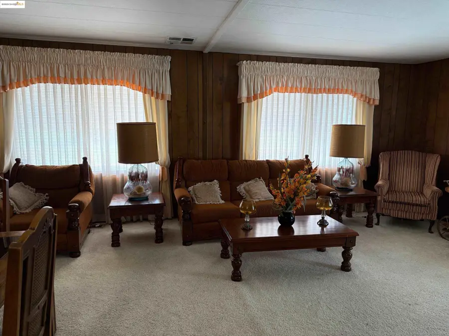 215 Maui Dr #215, Pittsburg, CA 94565 - Image #2