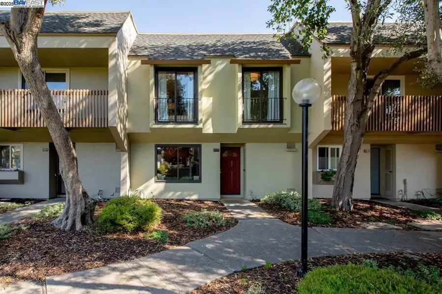 1117 Camino Del Valle, Alameda, CA 94502 - Image #3