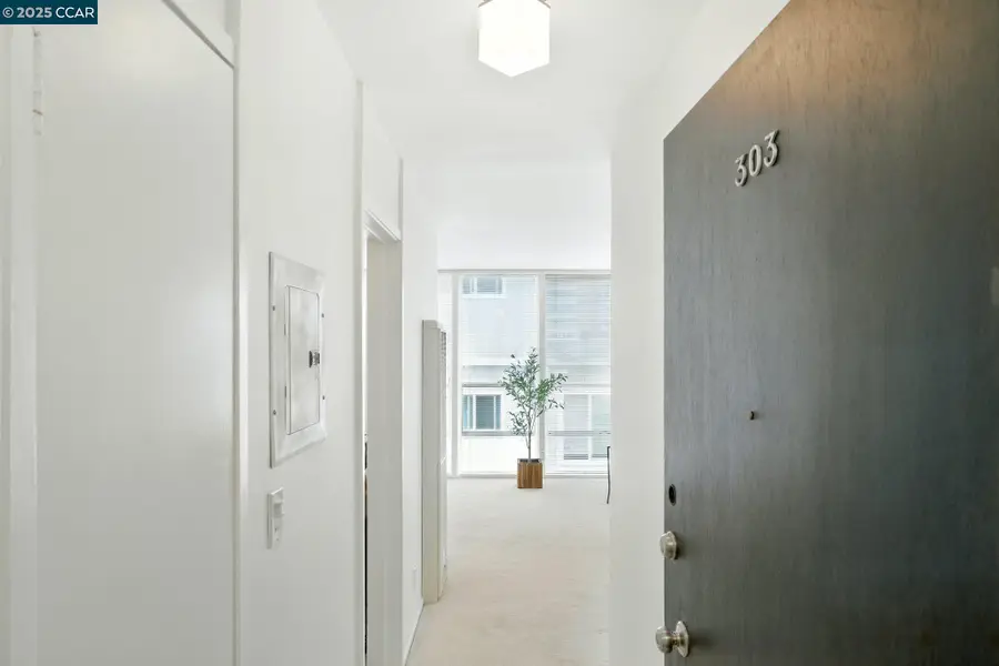 193 Montecito #303, Oakland, CA 94610 - Image #3
