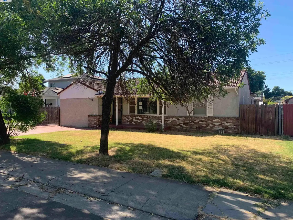 1526 W Monterey Ave, Stockton, CA 95204 - Image #1