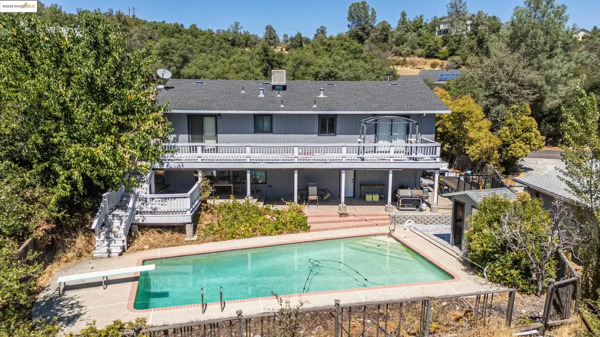 17347 Valley Oak Dr, Sonora, CA 95370 - Image #1