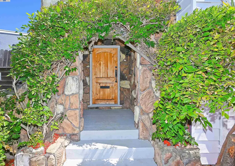 333 Central, Alameda, CA 94501 - Image #3