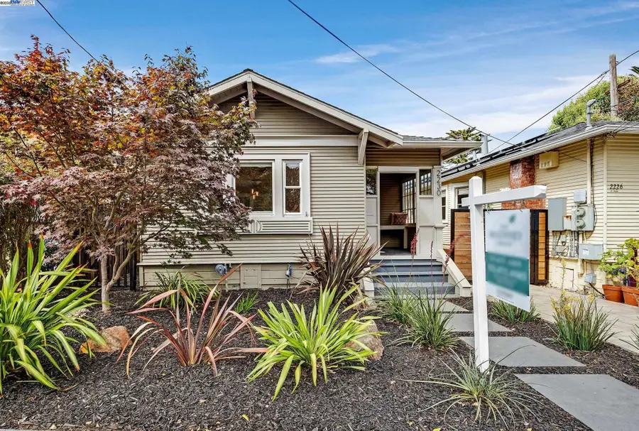 2230 Sacramento St, Berkeley, CA 94702 - Image #2