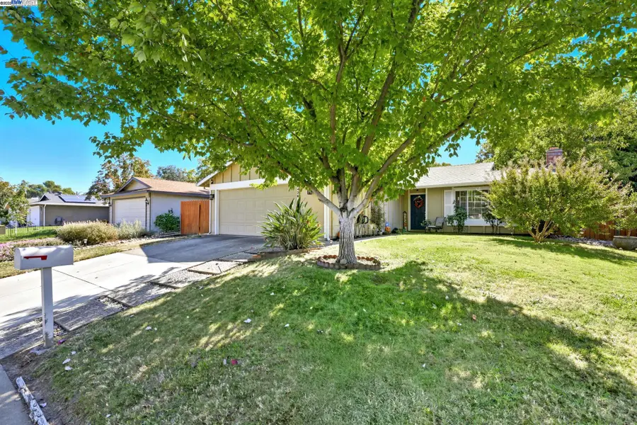9436 Bravo Way, Sacramento, CA 95826 - Image #2