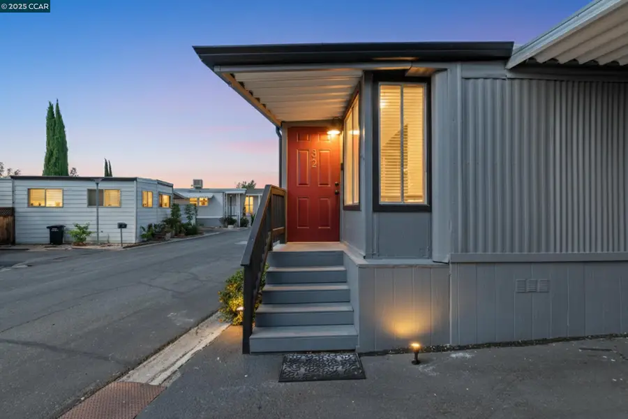 32 Galloway Dr. #32, Concord, CA 94518 - Image #2