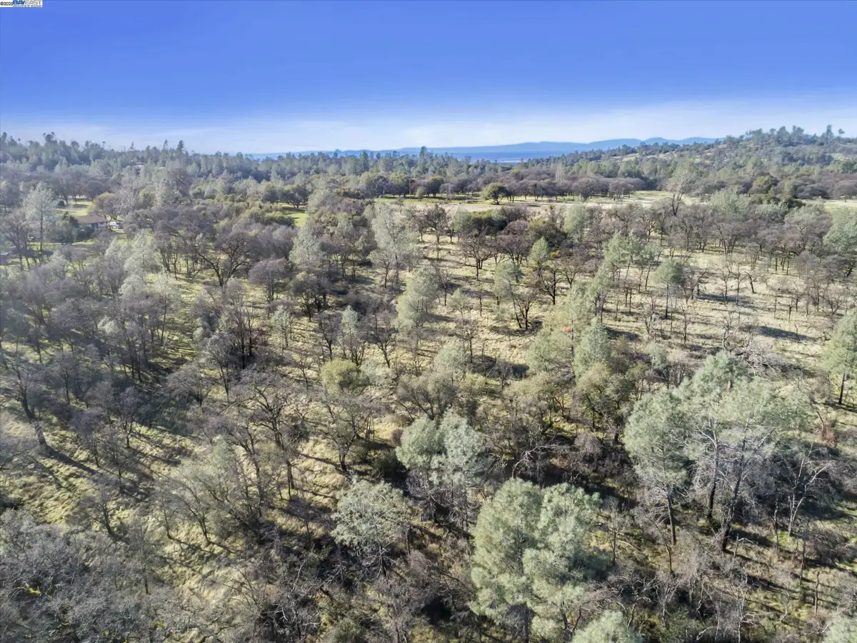 14011 Neptune Ln, Browns Valley, CA 95918 - #1