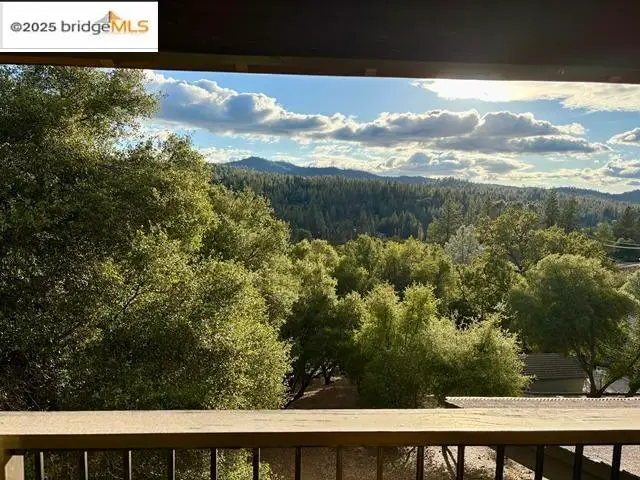 12679 Cresthaven Dr, Groveland, CA 95321 - Image #2