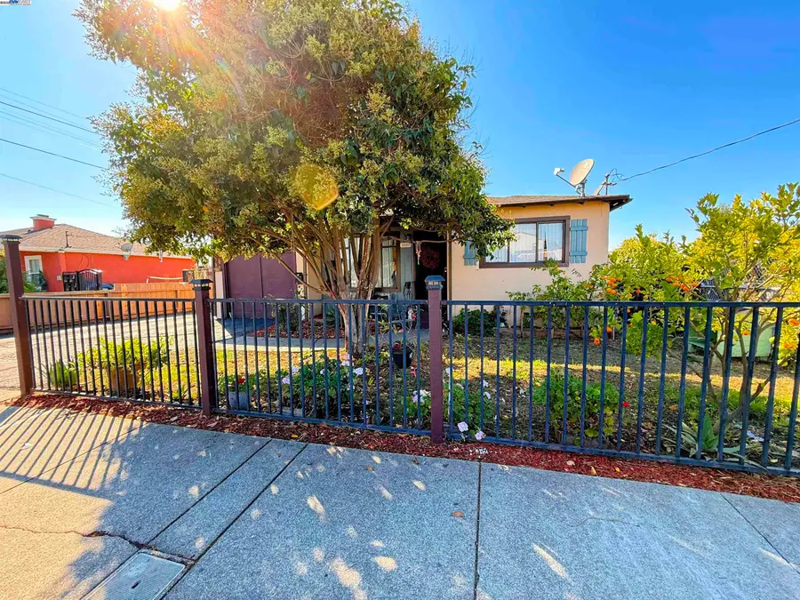 22357 S Garden Ave, Hayward, CA 94541 - Image #2
