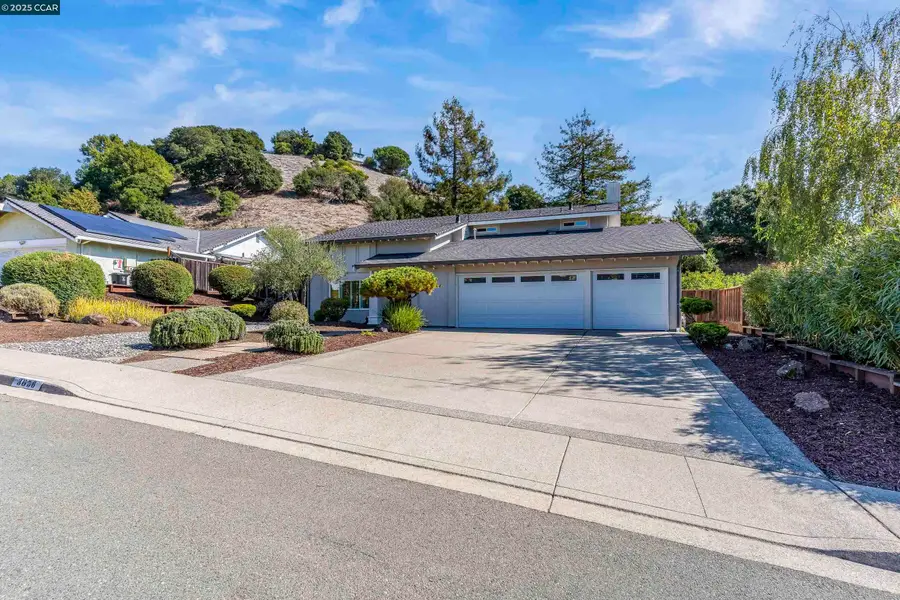 3656 Morningside Dr, Richmond, CA 94803 - Image #2