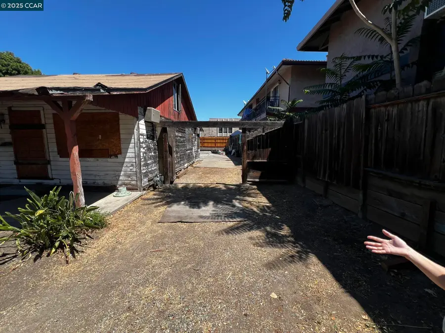 1110 Eureka Lane, Concord, CA 94520 - Image #2