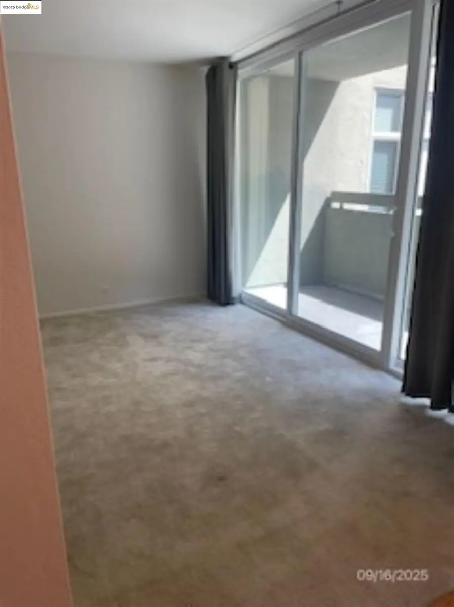 398 Adams St #204, Oakland, CA 94610 - Image #3