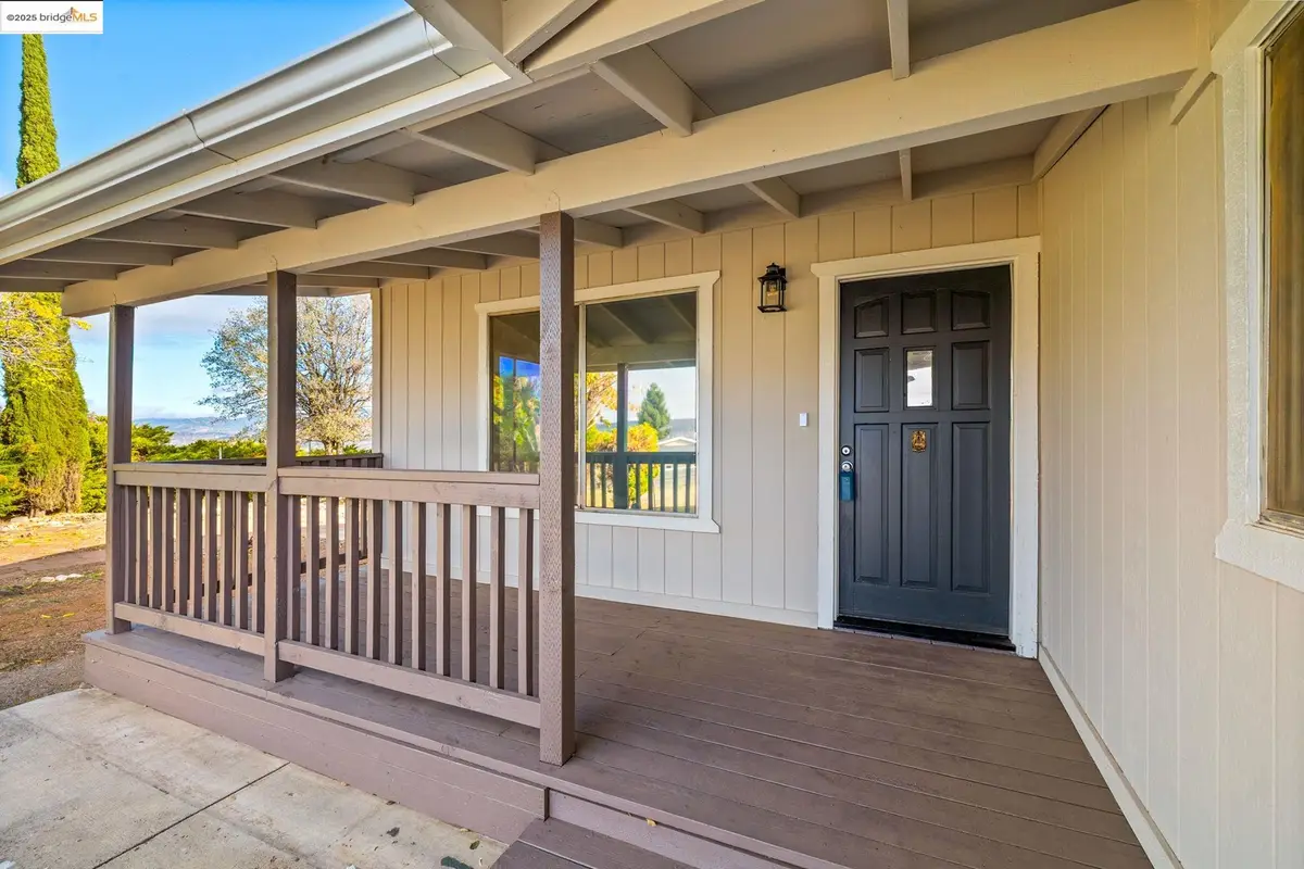 3571 Signal Hill Trl, Copperopolis, CA 95228 - Image #1