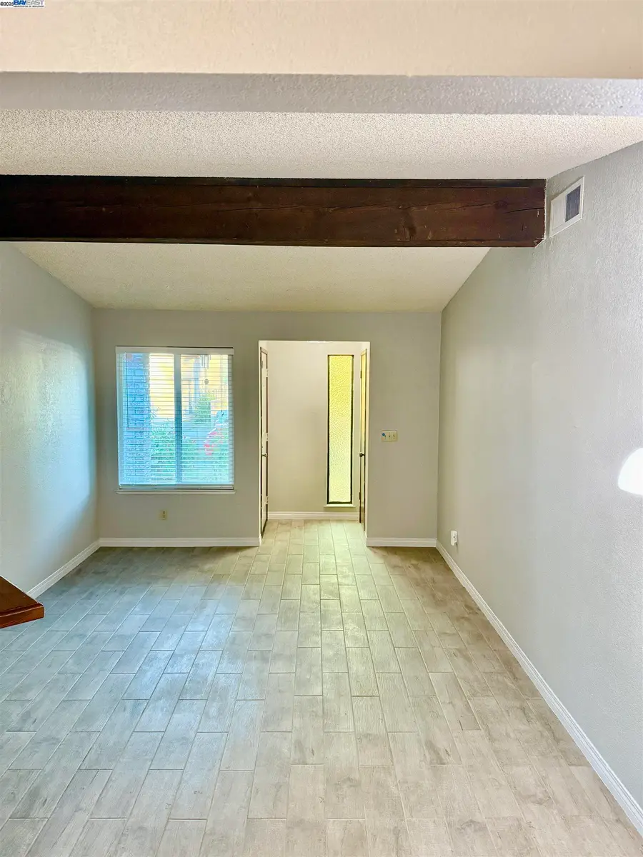 406 Cameron Way, Roseville, CA 95678 - Image #2