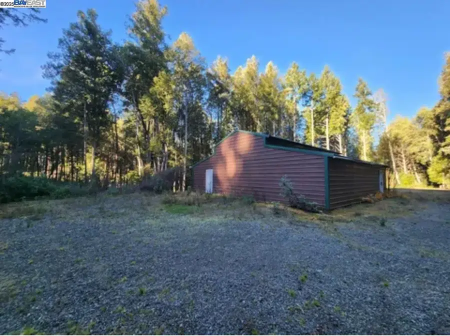 605 Rancho Sequoia Dr, Alderpoint, CA 95511 - Image #3