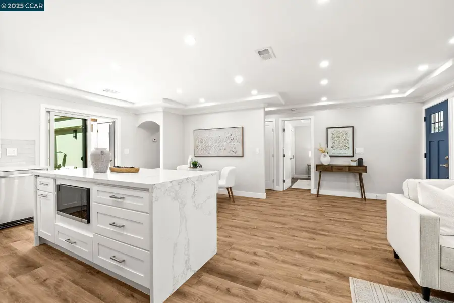 2300 Pine Knoll Drive #1, Walnut Creek, CA 94595 - Image #2