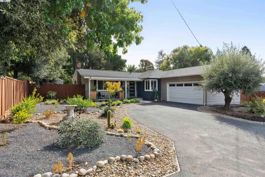 1230 Hale Dr, Concord, CA 94518 - Image #2