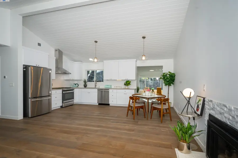 1351 Cypress Dr, Concord, CA 94520 - Image #2
