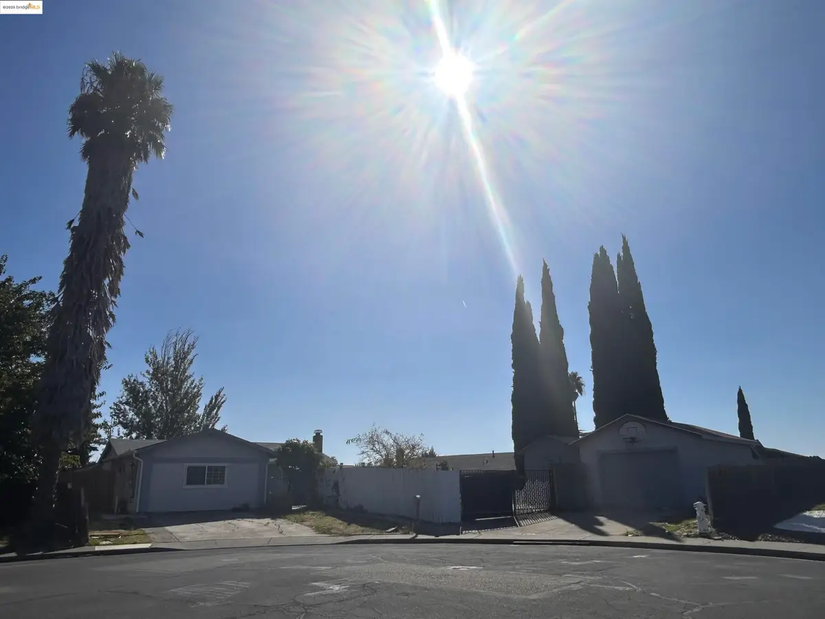 148 Yarmouth Ct, Vacaville, CA 95687 - Image #1