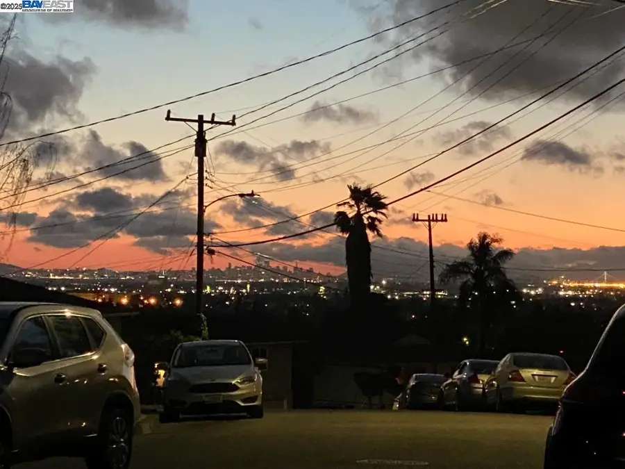 Revere Ave, Oakland, CA 94603 - #2