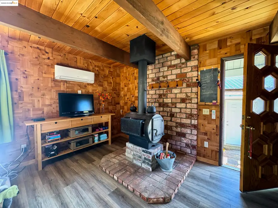 19440 Mount Hope Ln, Soulsbyville, CA 95372 - Image #2