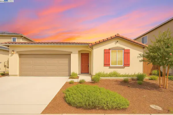 407 Sacramento St, Lathrop, CA 95330