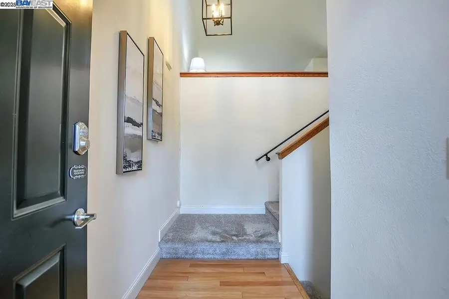 235 Via Pinada Ln, Martinez, CA 94553 - Image #3