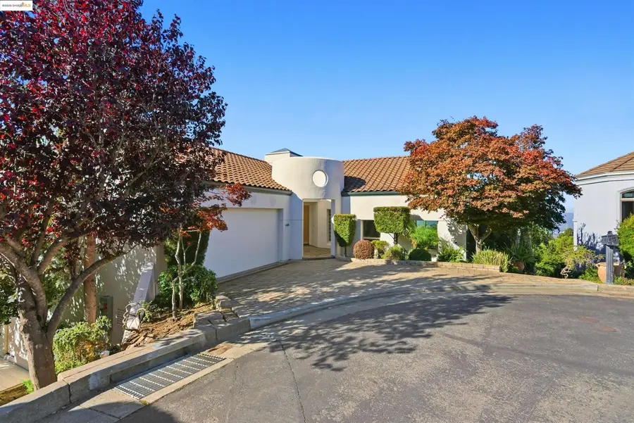 6413 Gwin Ct, Oakland, CA 94611 - Image #2