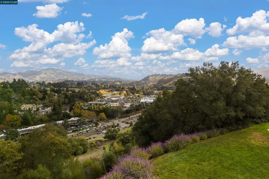 2232 Golden Rain Rd #1, Walnut Creek, CA 94595 - Image #2