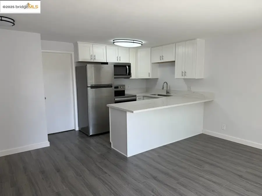 4057 Brant St #8, San Diego, CA 92103 - Image #3