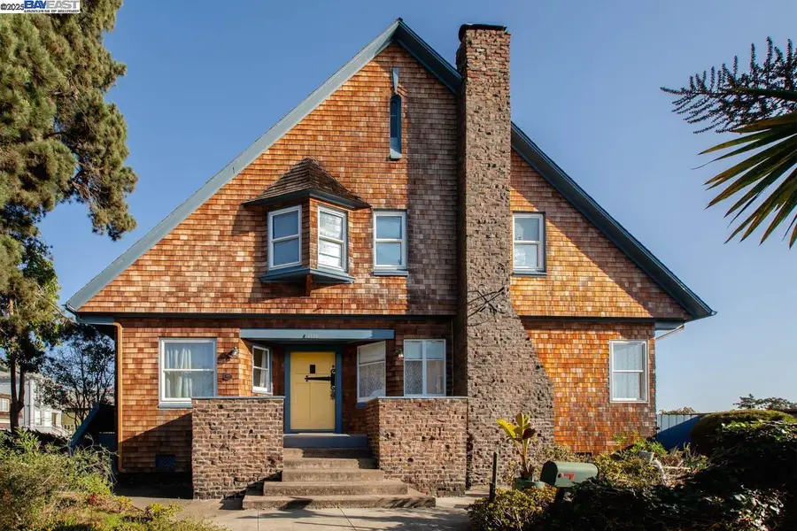 2000 Clinton Ave, Alameda, CA 94501 - Image #3