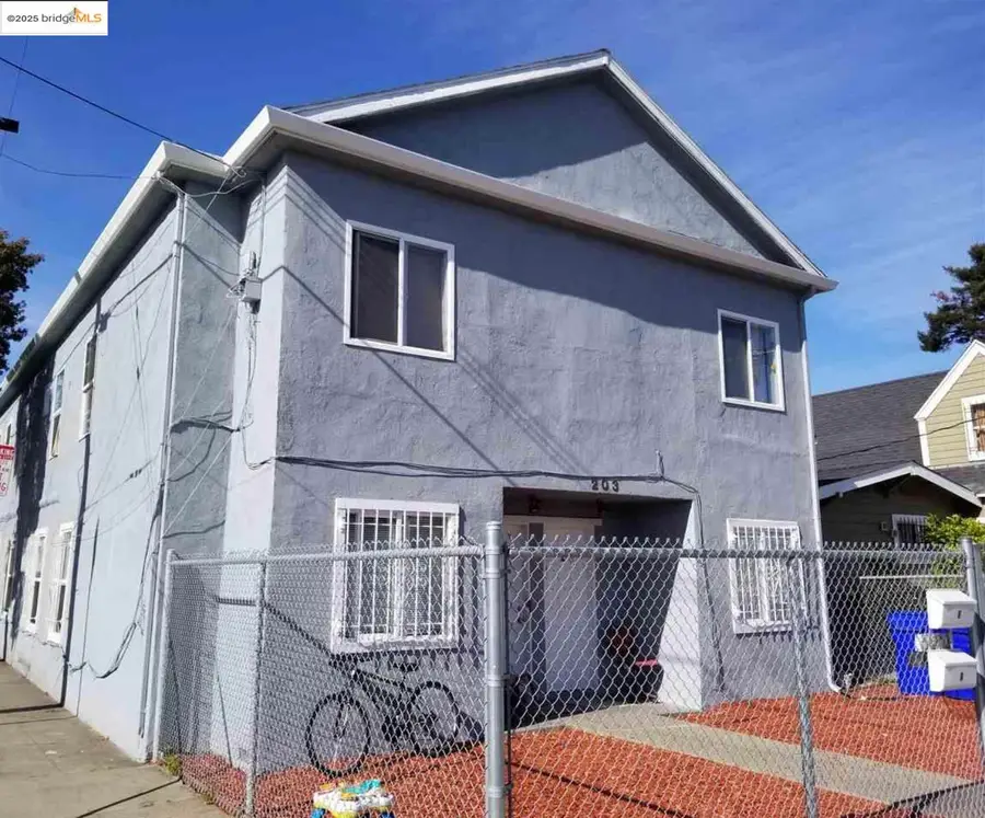 203 Bissell Ave, Richmond, CA 94801 - Image #2