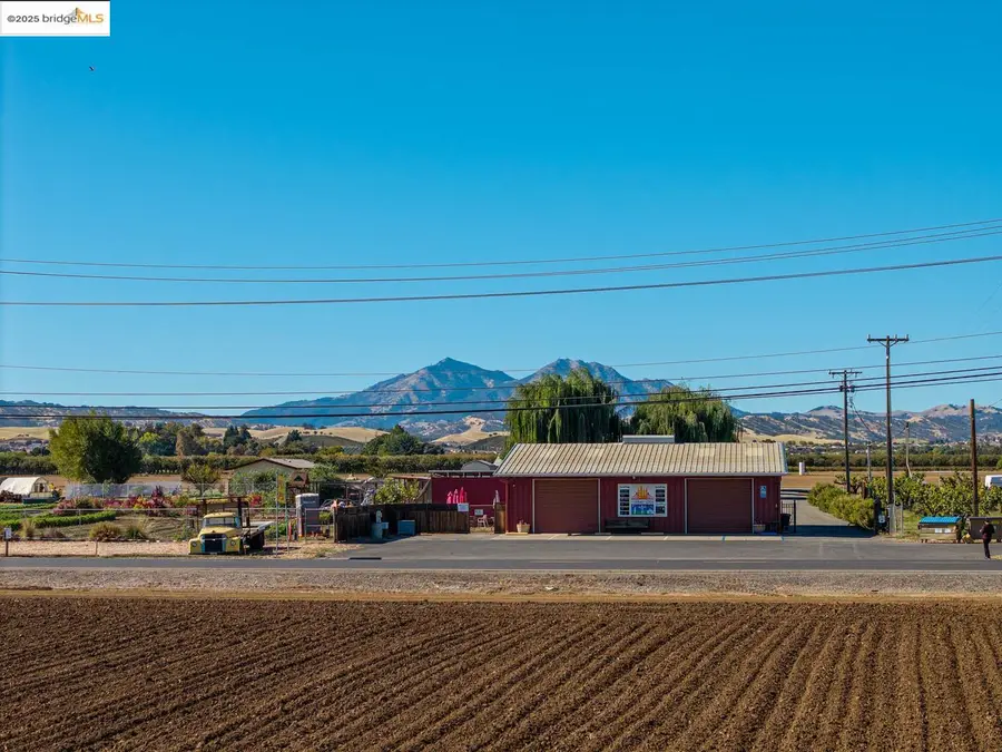 2017 Walnut Blvd, Brentwood, CA 94513 - #2