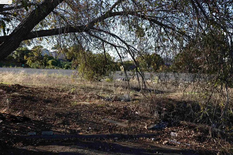 Address Withheld By Seller, San Pablo, CA 94806 - Image #3