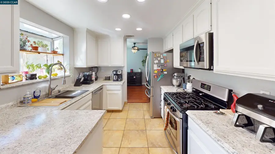 837 Oakwood Way, Oakley, CA 94561 - Image #3