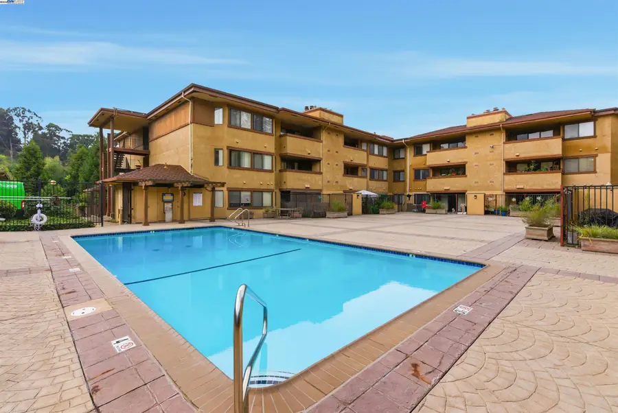 26953 Hayward Blvd #105, Hayward, CA 94542 - Image #3