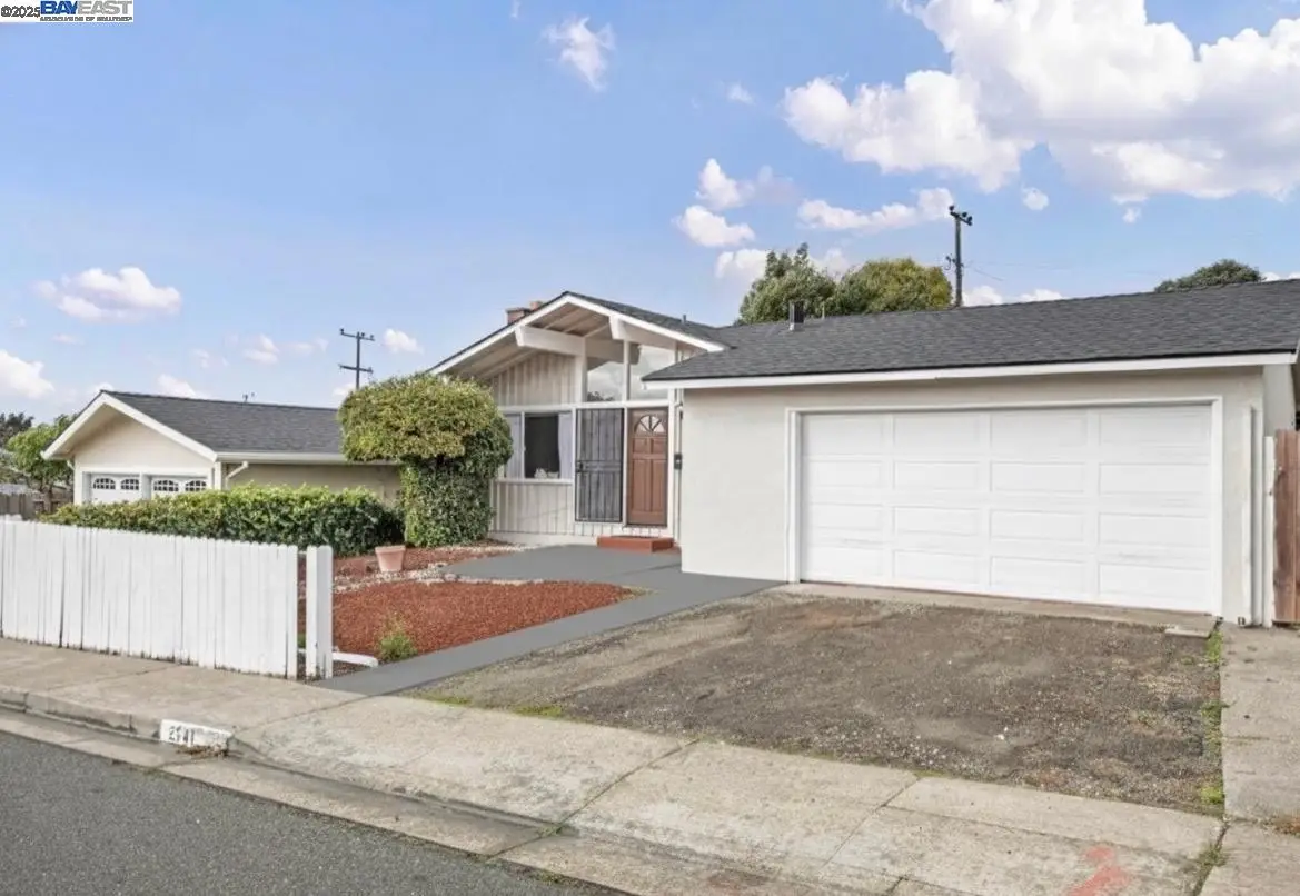 2541 Duke Ave, Richmond, CA 94806 - Image #1
