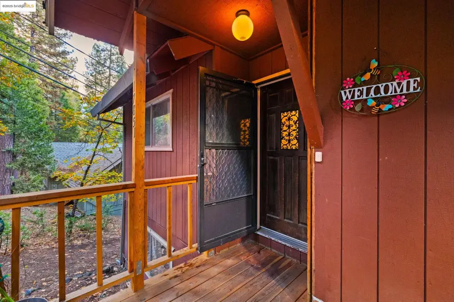 17851 Robin Rd, Twain Harte, CA 95383 - Image #2