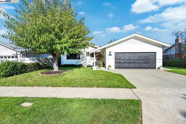 4023 Roland Dr, Concord, CA 94521