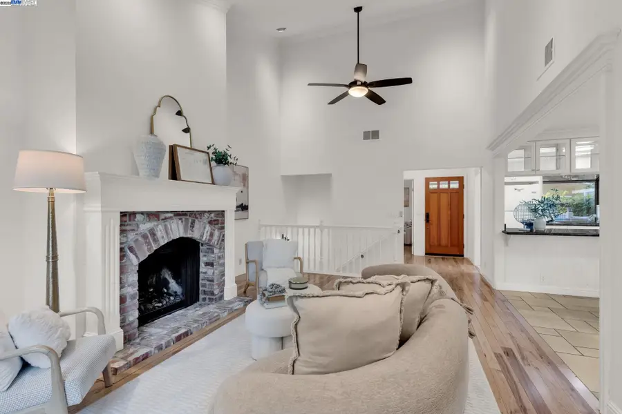 394 Camelback Rd, Pleasant Hill, CA 94523 - Image #3