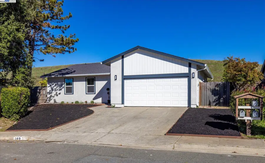 109 Bellflower Ct, Hercules, CA 94547 - Image #2