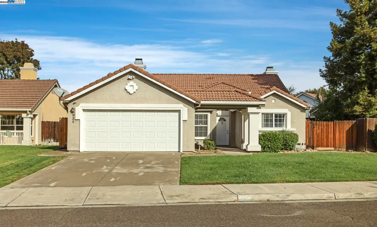 925 Gotland Ct, Tracy, CA 95376 - Image #1
