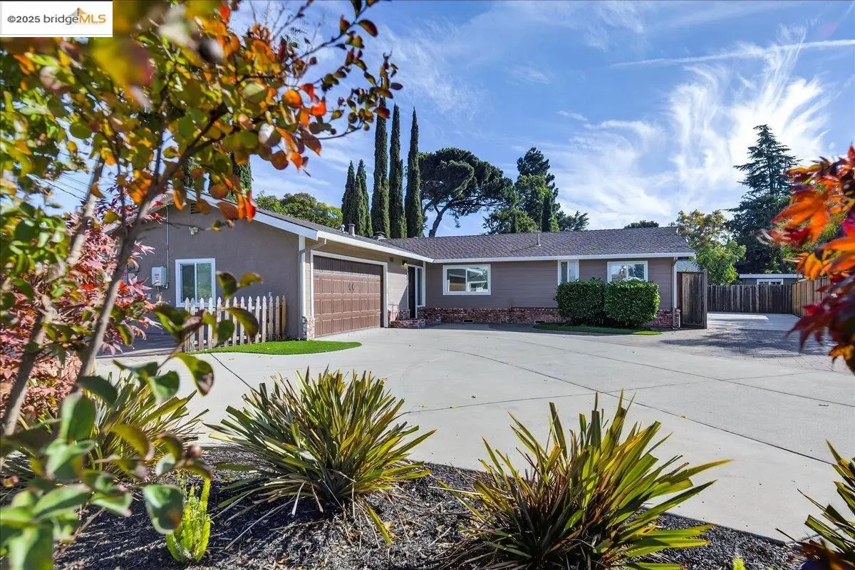 3862 Walnut Ave, Concord, CA 94519 - Image #1