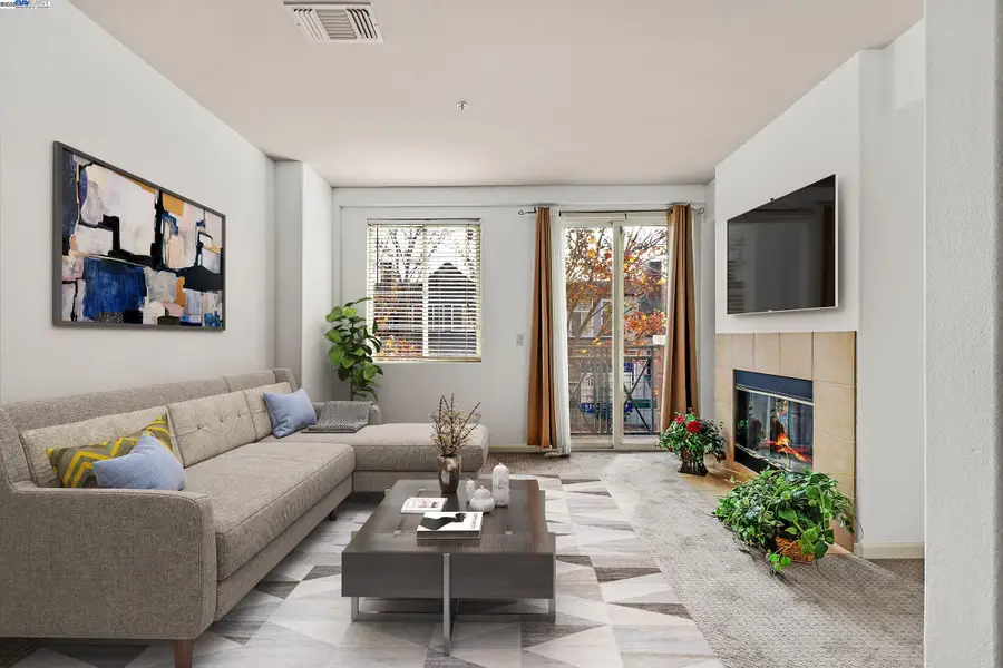 710 City Walk Pl #4, Hayward, CA 94541 - Image #2