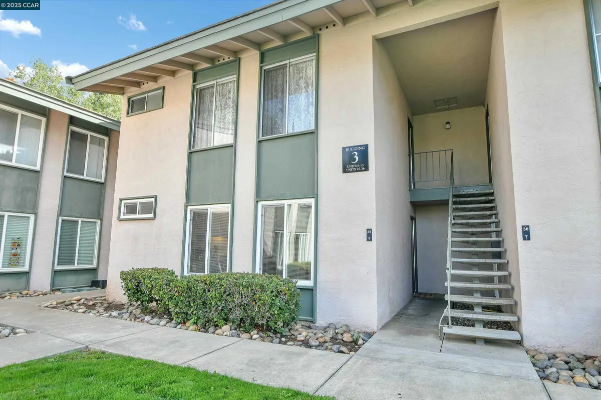 4888 Clayton Rd #6, Concord, CA 94521 - Image #1
