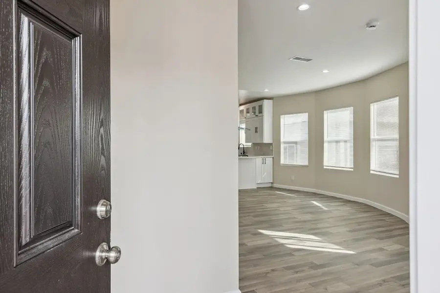 842 E 17th St, Oakland, CA 94606 - #2